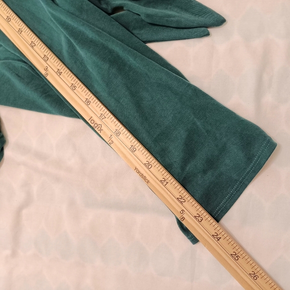 Urban Outfitter Woman Size Small Wrapped Cropped Green Top Flared Long Sleeve - Picture 10 of 10